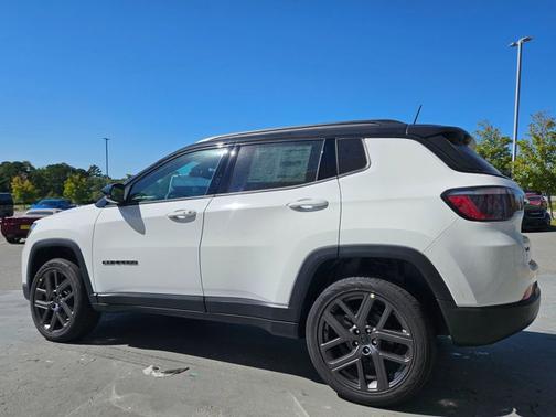 2026 Jeep Compass Limited Altitude