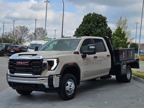2026 GMC Sierra 3500 Pro
