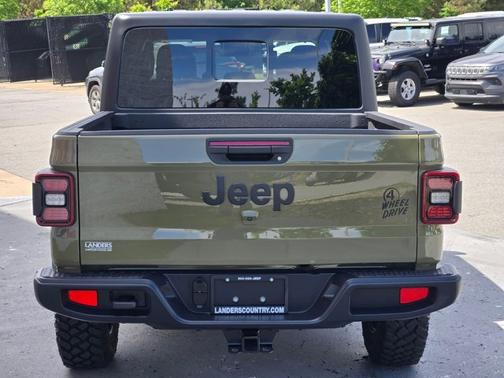 41 2025 Jeep Gladiator Willys