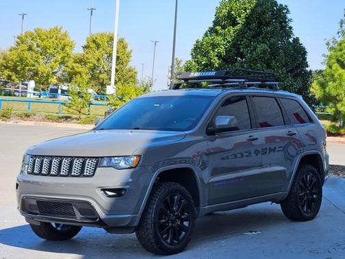 2020 Jeep Grand Cherokee Altitude