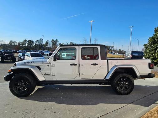 2023 Jeep Gladiator Willys