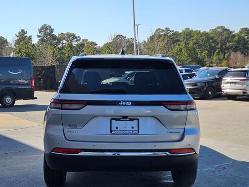 2024 Jeep Grand Cherokee Laredo