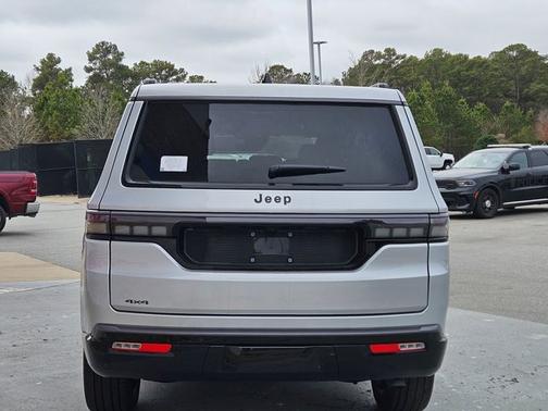 2026 Jeep Grand Wagoneer Limited Reserve