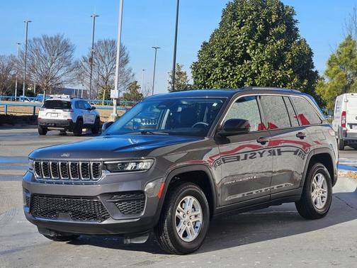 2024 Jeep Grand Cherokee Laredo