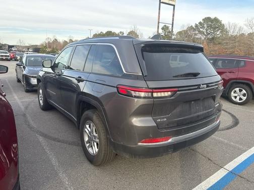 2024 Jeep Grand Cherokee Laredo