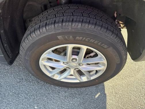 2025 Jeep Grand Cherokee Laredo X