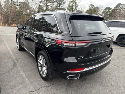 2022 Jeep Grand Cherokee Summit