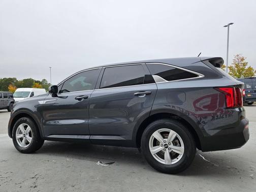 2021 Kia Sorento LX