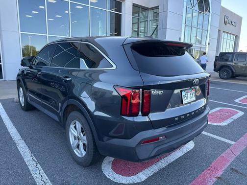 2021 Kia Sorento LX