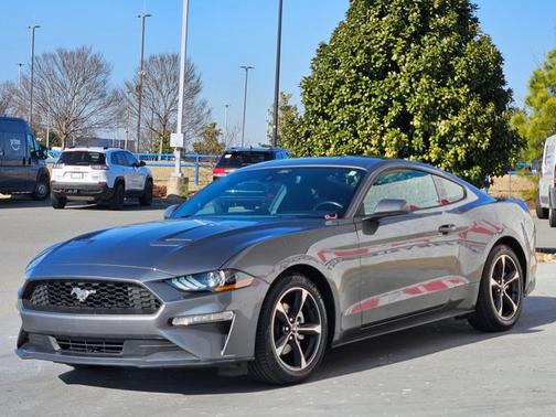 2022 Ford Mustang EcoBoost