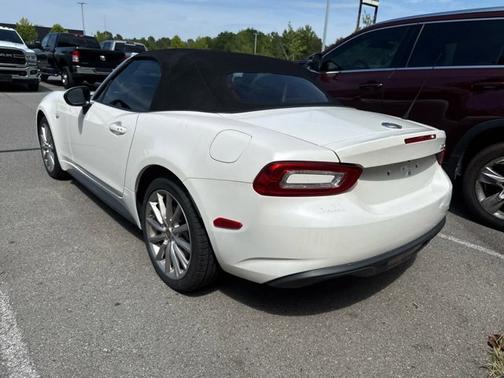 2018 FIAT 124 Spider Lusso