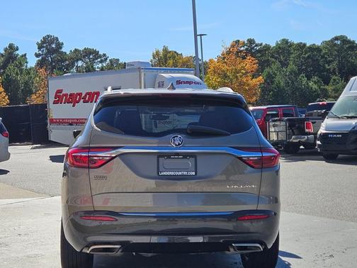 2019 Buick Enclave Essence