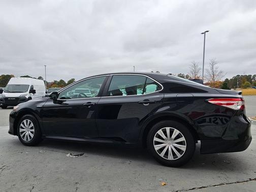 2020 Toyota Camry Hybrid LE