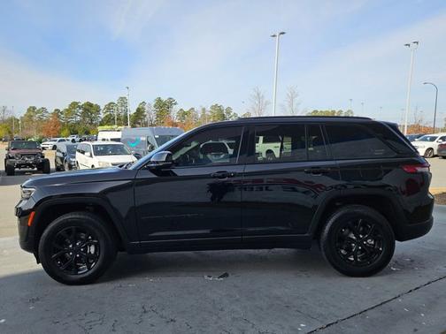 2024 Jeep Grand Cherokee Altitude