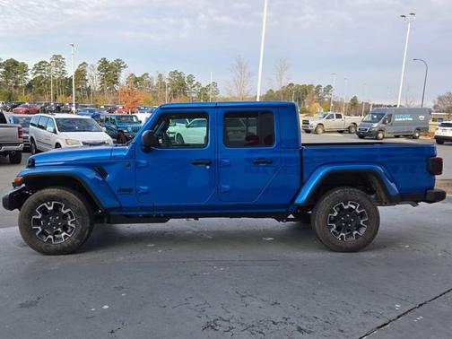 2026 Jeep Gladiator Sahara
