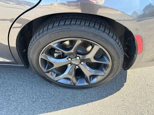 2023 Chrysler 300 Touring L