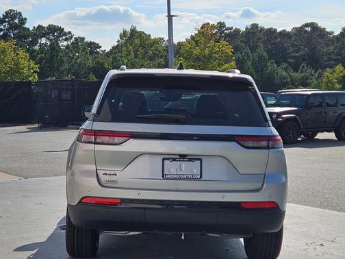 2025 Jeep Grand Cherokee 