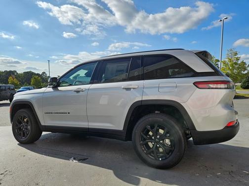 2025 Jeep Grand Cherokee 