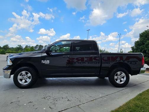 2022 RAM 1500 SLT