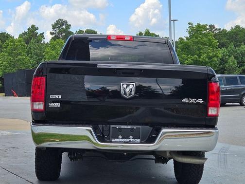 2022 RAM 1500 SLT