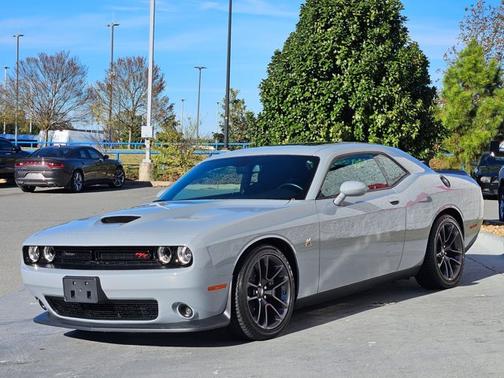 2022 Dodge Challenger R/T Scat Pack
