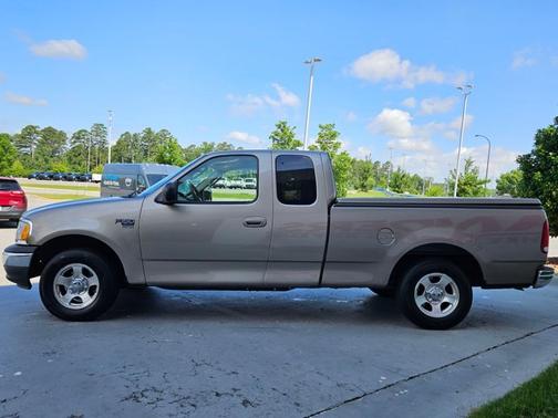 2003 Ford F-150 XLT