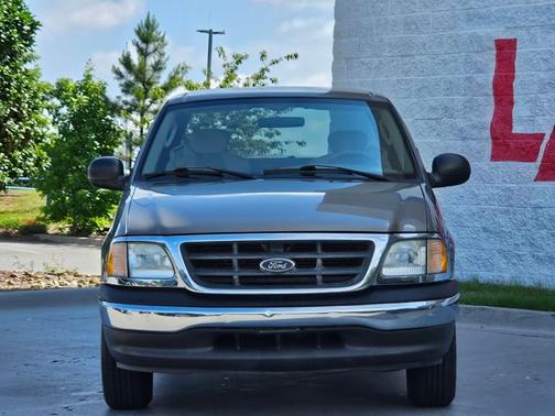 2003 Ford F-150 XLT
