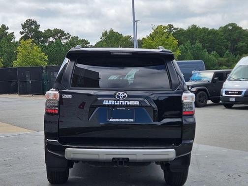 2024 Toyota 4Runner TRD Off Road