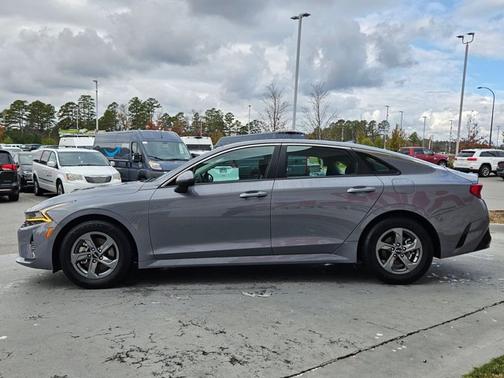2022 Kia K5 LXS