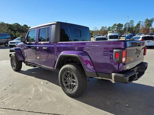 2026 Jeep Gladiator Sport S