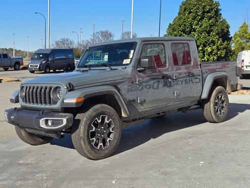 2026 Jeep Gladiator Sahara
