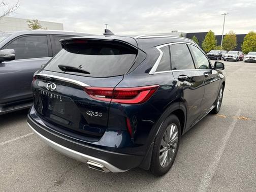 2024 INFINITI QX50 LUXE