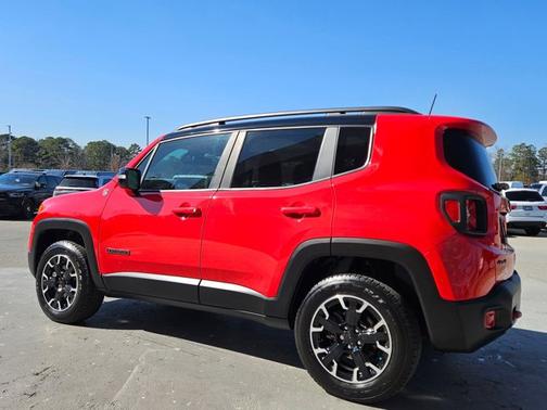 2023 Jeep Renegade Trailhawk