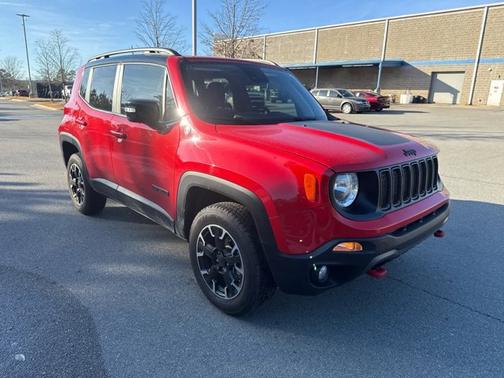 2023 Jeep Renegade Trailhawk