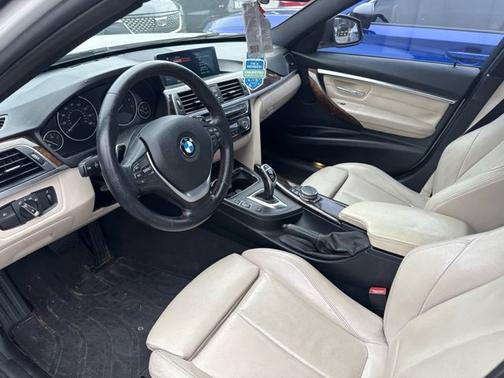 2016 BMW 328 i