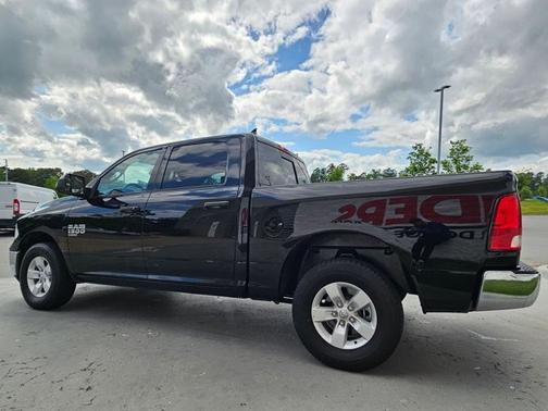 2023 RAM 1500 SLT