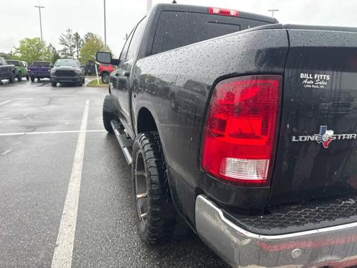 Brilliant Black Crystal Pearlcoat 2017 RAM 1500 Lone Star