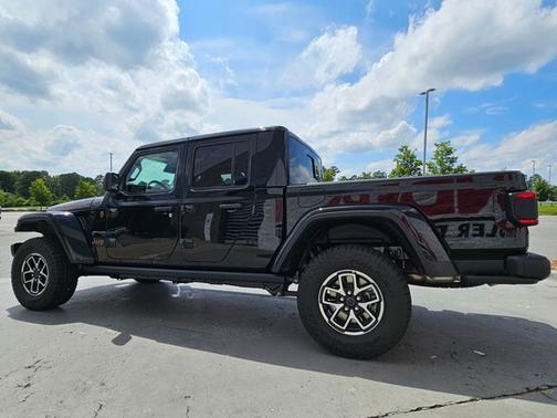 2025 Jeep Gladiator Rubicon X
