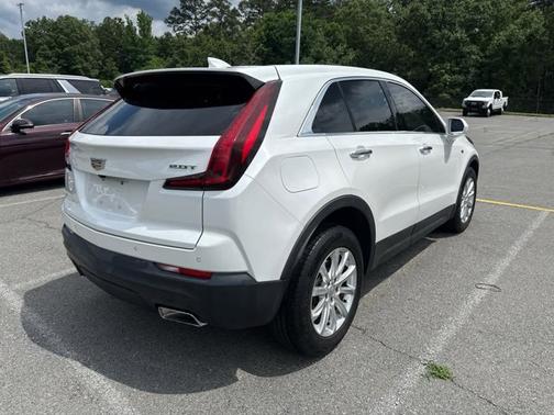 Crystal White Tricoat 2019 Cadillac XT4 FWD Luxury