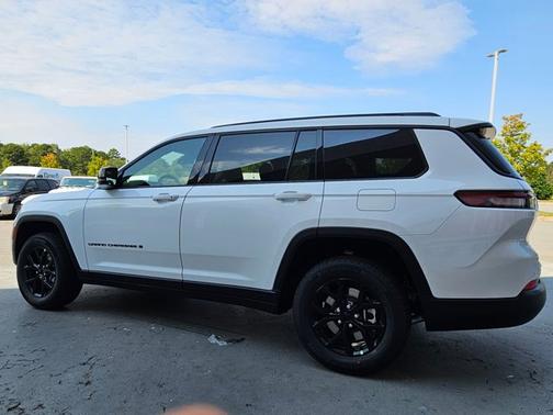 2025 Jeep Grand Cherokee L Altitude