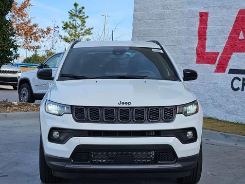 2026 Jeep Compass Latitude Altitude