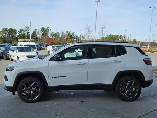 2026 Jeep Compass Latitude Altitude