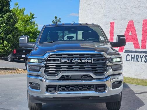 Granite Crystal Metallic Clearcoat 2026 RAM 2500 Tradesman