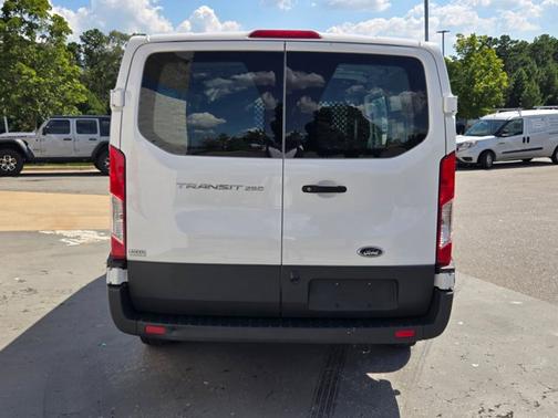 2023 Ford Transit-250 