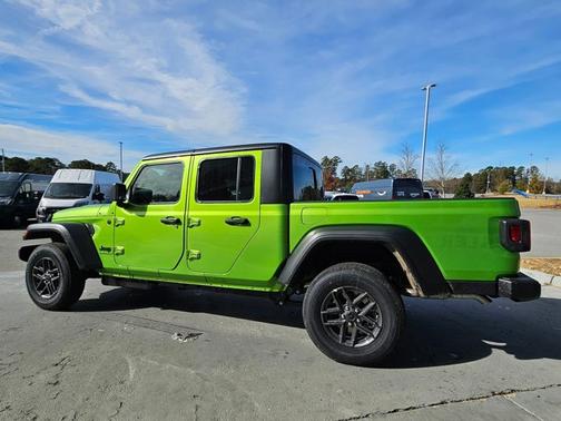 2026 Jeep Gladiator Sport S