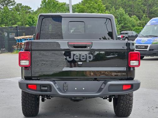 2025 Jeep Gladiator High Tide