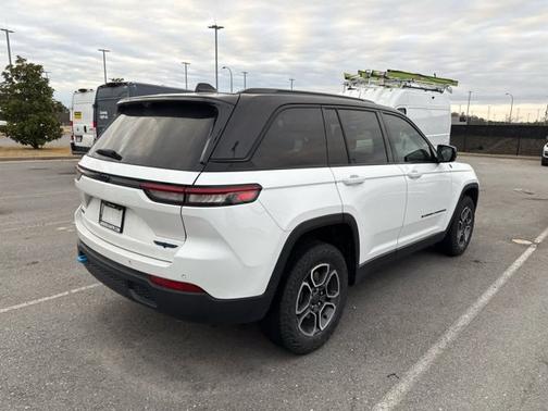2022 Jeep Grand Cherokee 4xe Trailhawk