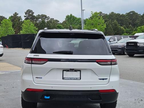 Bright White Clearcoat 2022 Jeep Grand Cherokee 4xe Trailhawk