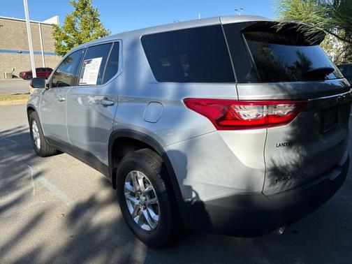 2021 Chevrolet Traverse LS
