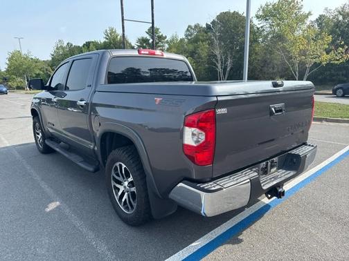 2017 Toyota Tundra SR5
